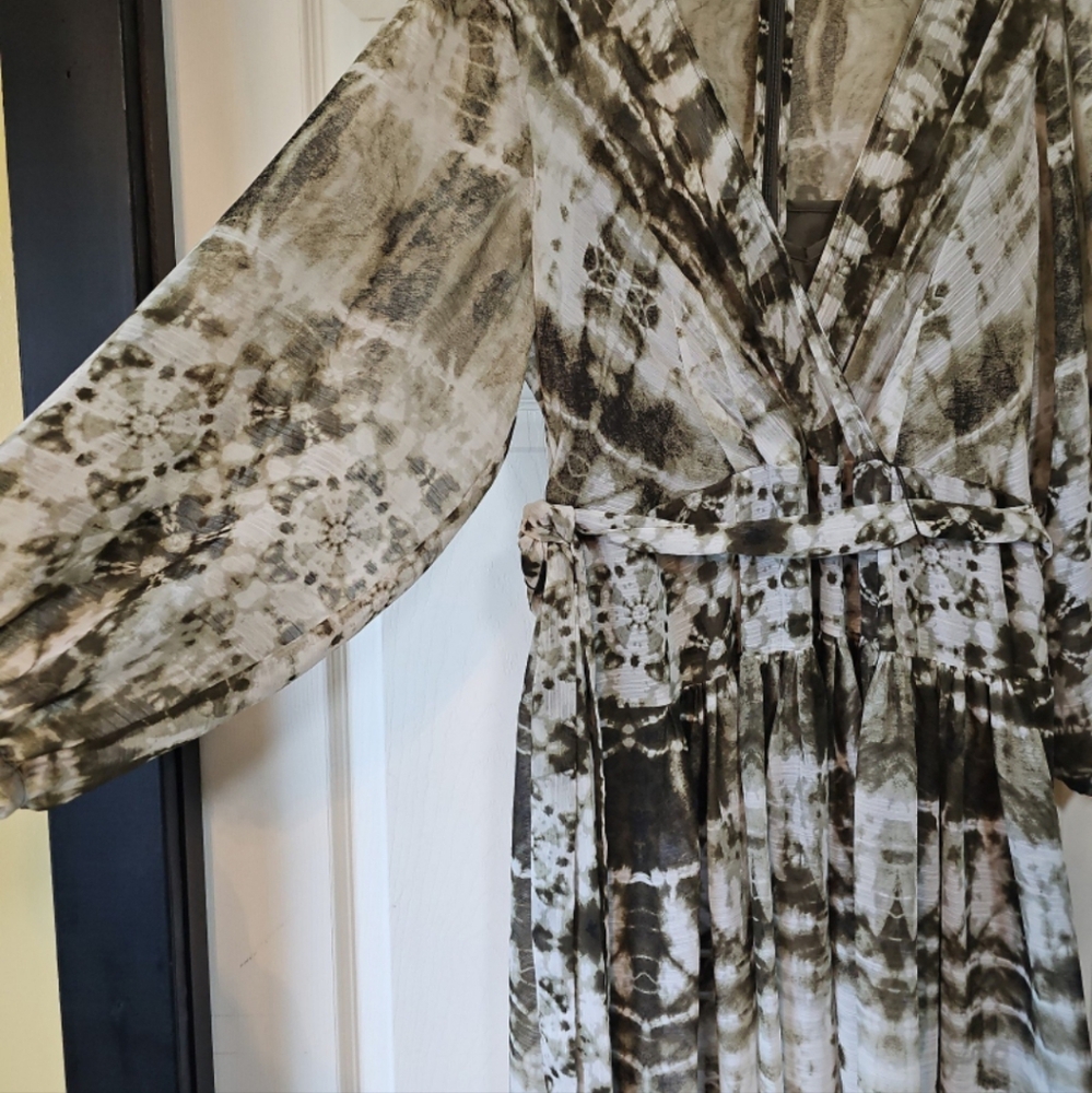 EUC Calvin Klein Tie Dye Midi Dress Size 16 NWOT - Picture 2 of 5